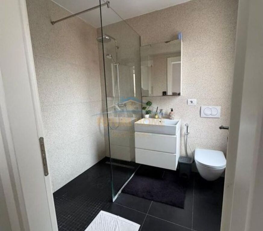 For sale, Apartment 3+1+2, 21 Dhjetori, Tirana