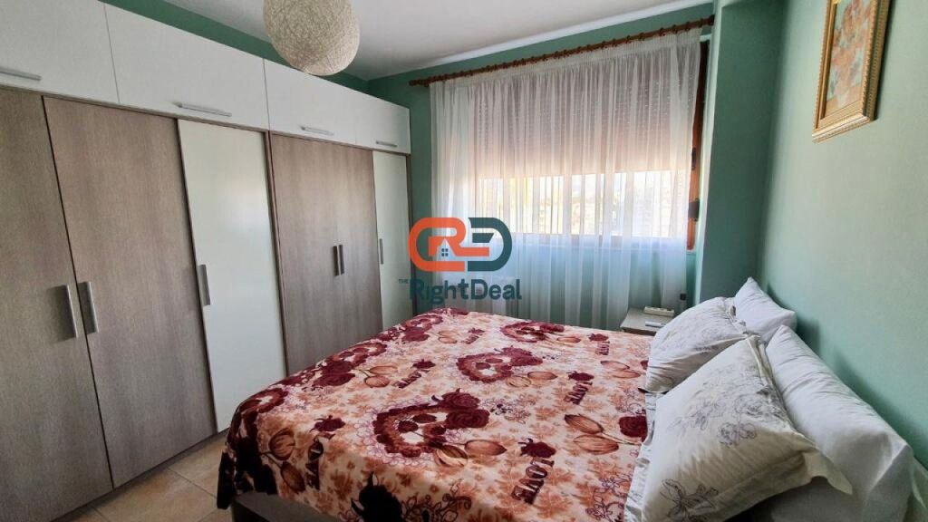 Vicino all'ex Esposizione, Vendesi Appartamento 2+1+2 con Organizzazione Perfetta!!!