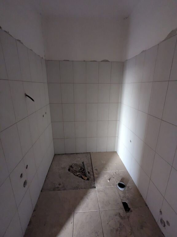 OPPORTUNITY 1+1 apartment for sale near Gama Market VLORE
