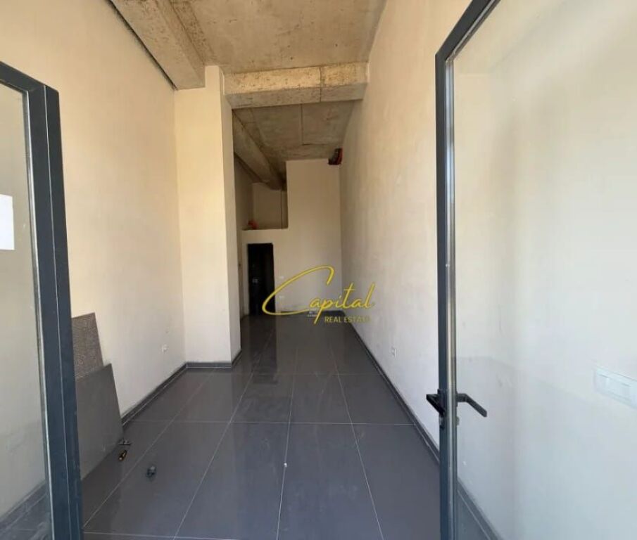 SHOP FOR RENT 35 M2 ASTIR 500 EURO