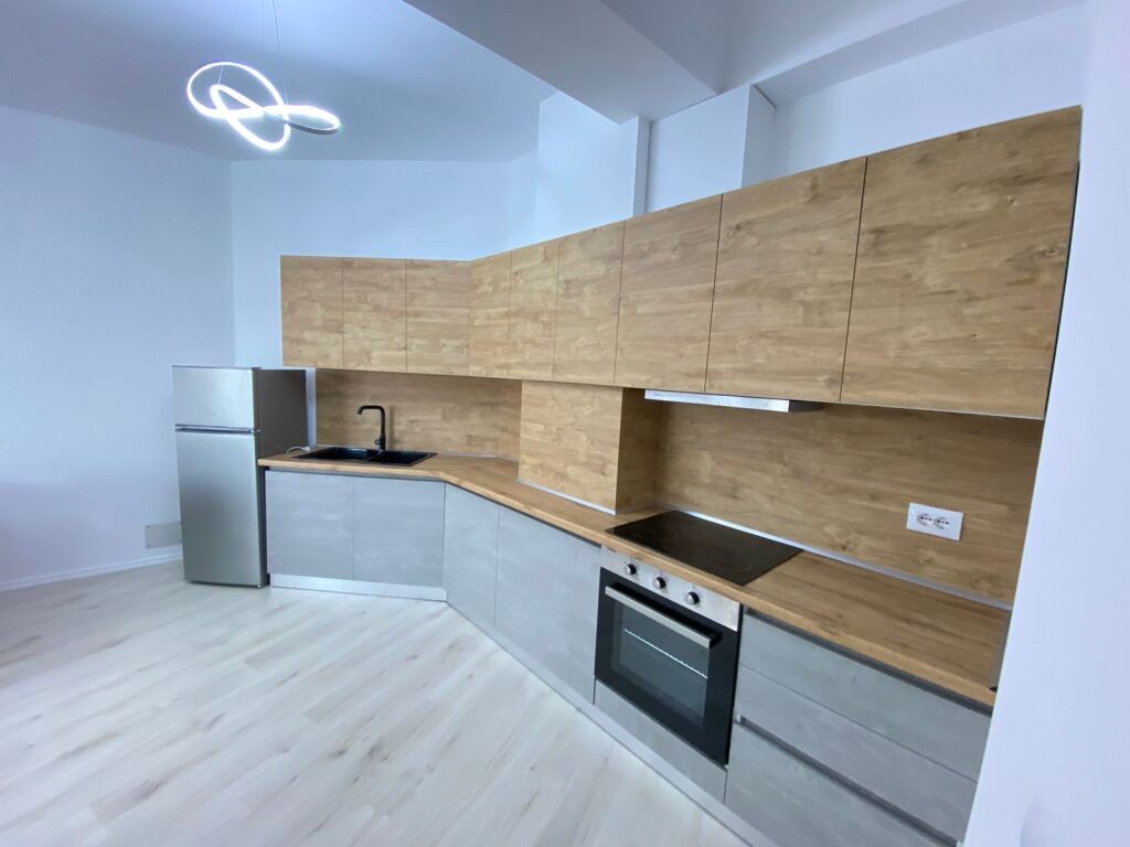 Appartamento 2+1 in affitto Astir Vicino alla rotatoria Zona/Strada: Viale Migjeni