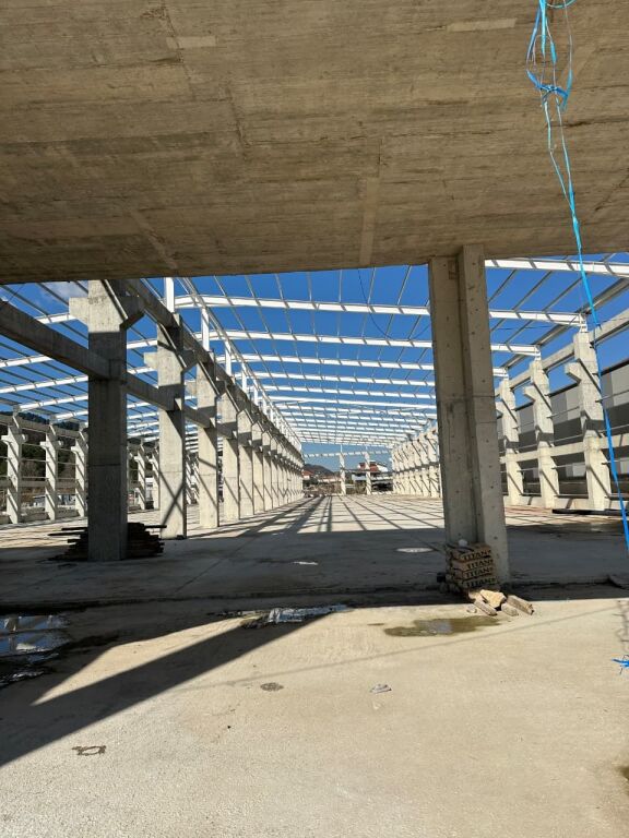 🏡 Jepet Kapanon Industrial me qira prane Kombinatit
