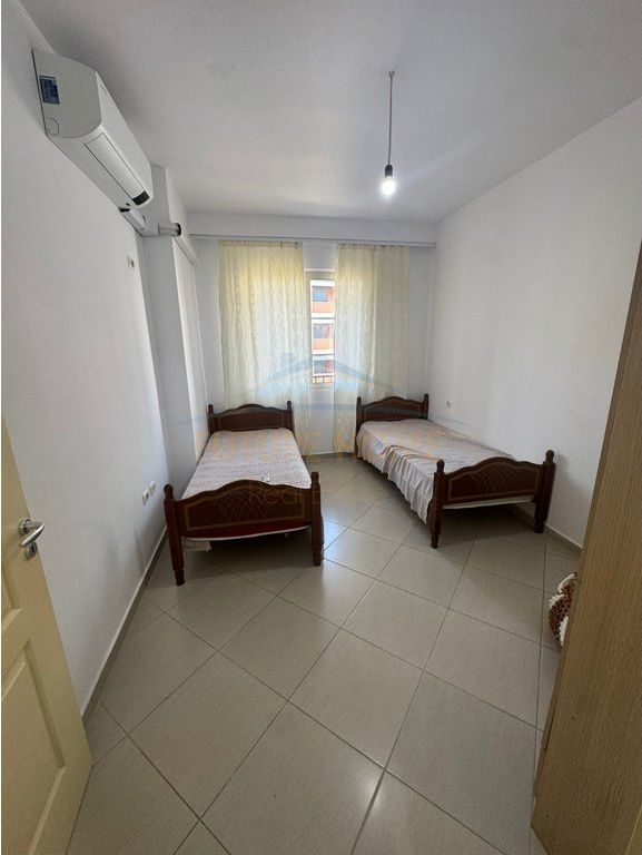 Qera , Apartament 2+1+2 ,Unaza e Re,Tirane