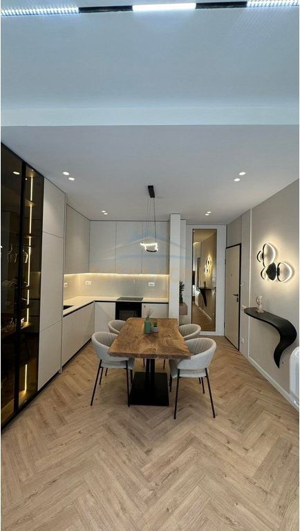 Qera, Apartament 2+1+2, Tirana Garden Building