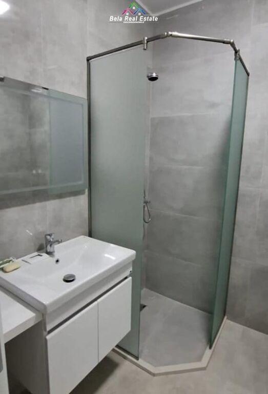 Appartamento In Affitto 1+1 Vicino Ospedale Americano 3 (ID B2101300) Tirana