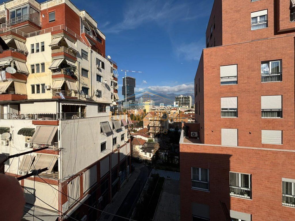 Qera,Apartament 2+1,Myslym Shyri,Tiranë