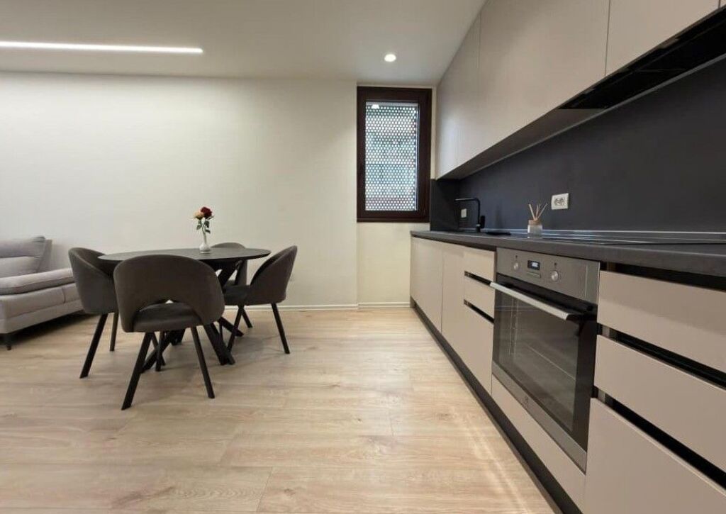 📌APARTAMENT 1+1 ME QERA NË QENDËR