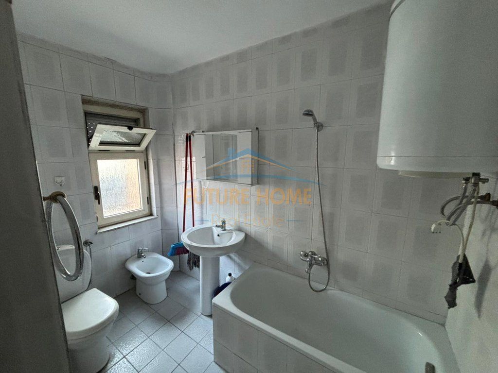Qera,Apartament 2+1,Myslym Shyri,Tiranë