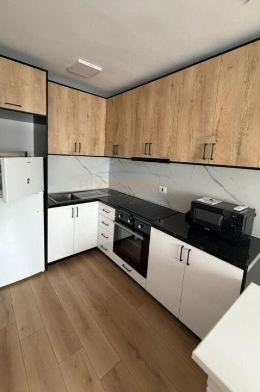 Qera, Apartament 1+1, 21 Dhjetori, Tiranë..