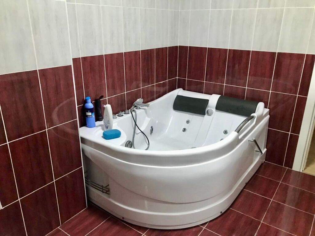 📣 QERA Apartament 2+1 Me 2 Tualete 📍 Liqeni i Thate 🛣️ Rruga "Hamdi Sina" ✨