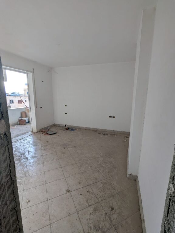 OPPORTUNITY 1+1 apartment for sale near Gama Market VLORE