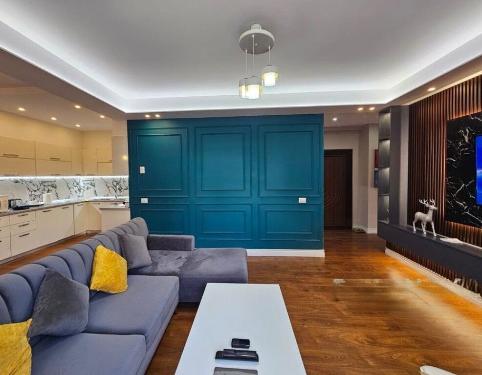 VENDIAMO APPARTAMENTO 2+1+VERANDA A YZBERISHT
