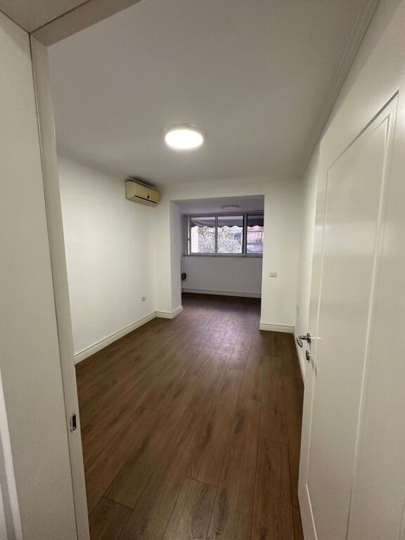 UFFICIO IN AFFITTO 130 M2 BLOCCO 110.000 LEKE