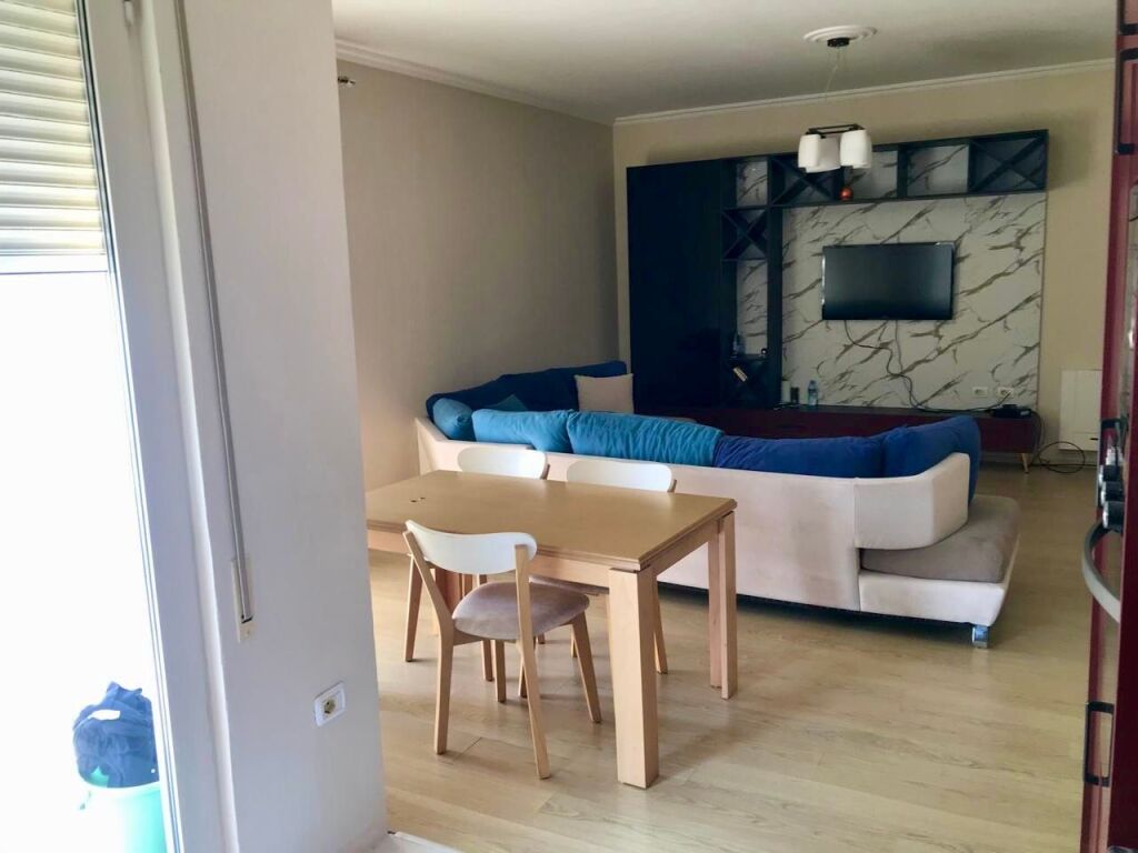 📣 QERA Apartament 2+1 Me 2 Tualete 📍 Liqeni i Thate 🛣️ Rruga "Hamdi Sina" ✨