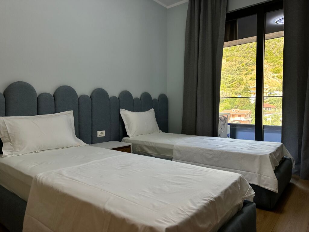 Appartamento 2+1+2 in vendita a Lungomare Vlore