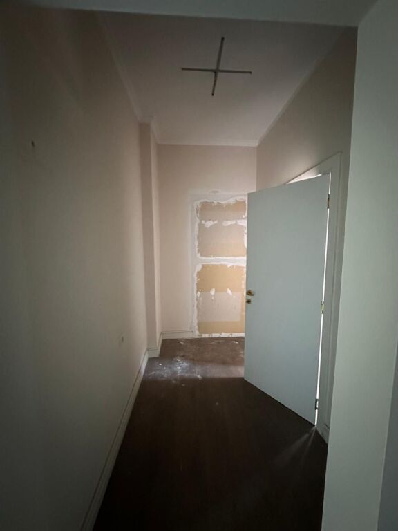 UFFICIO IN AFFITTO 100 M2 BLOK 100.000 LEKE