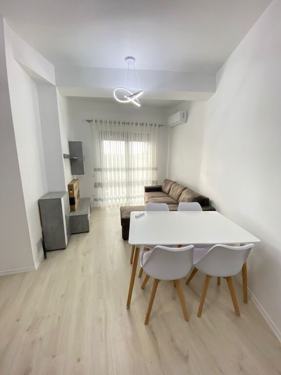 Appartamento 2+1 in affitto Astir Vicino alla rotatoria Zona/Strada: Viale Migjeni