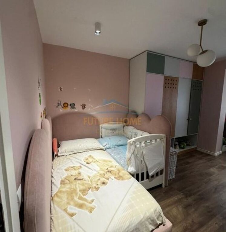For sale, Apartment 3+1+2, 21 Dhjetori, Tirana