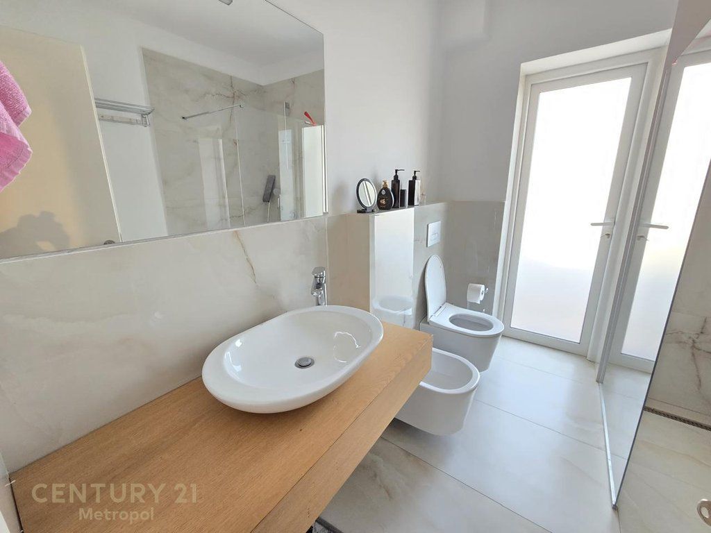 Apartament 1+1 Me Qira tek Shkolla e Baletit, Tiranë 600 € /Muaj