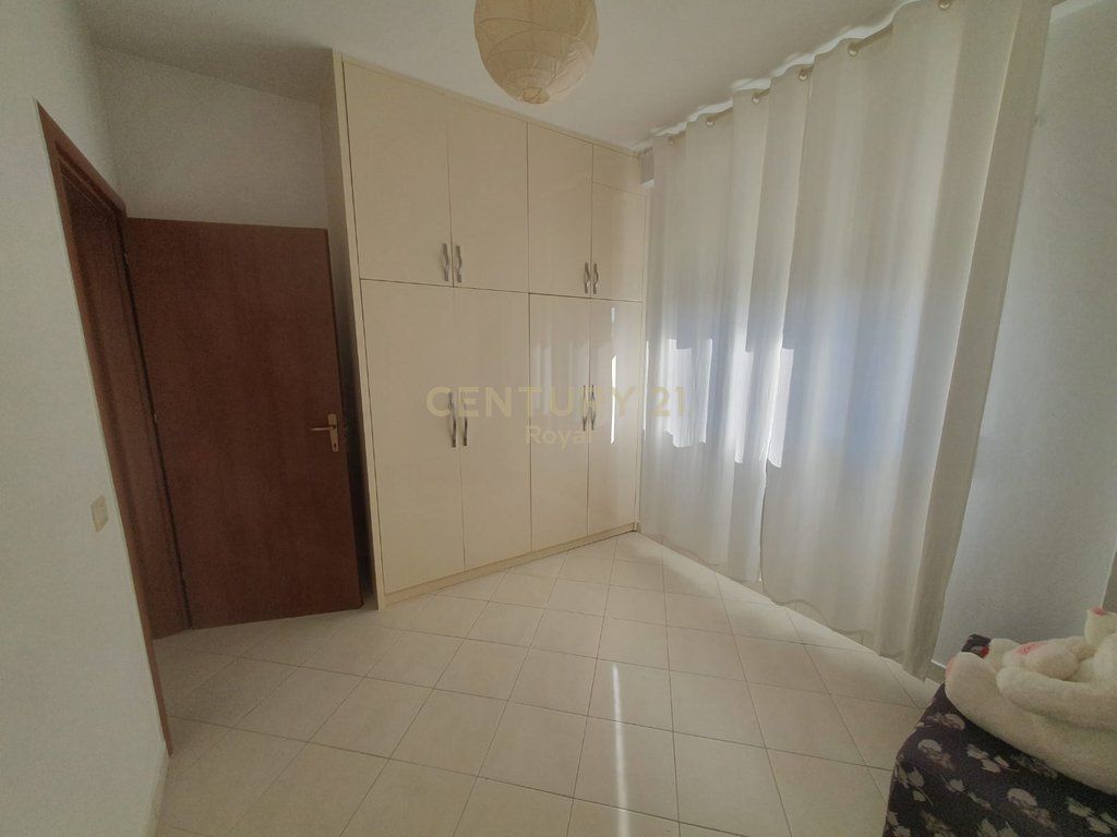 Apartment 2+1+2 with 1 garage in Fresk