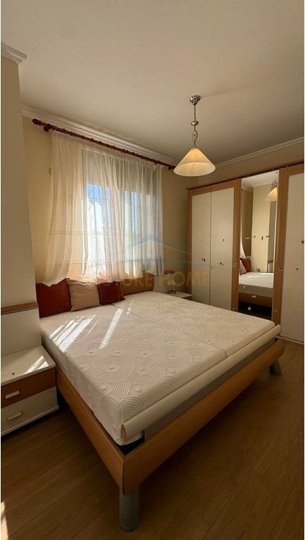Qera, Apartament 2+1, Mozaic, 21 Dhjetori