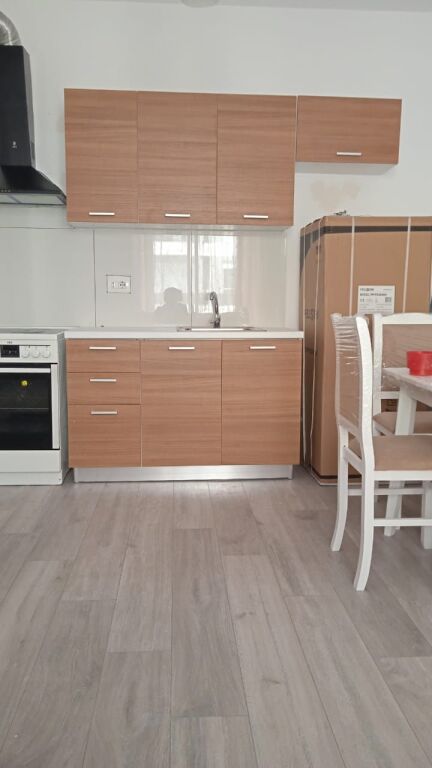Jepet me qira apartament 1+1 në Univers City