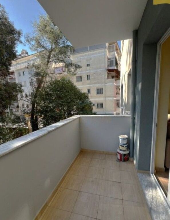 In vendita, Appartamento 2+1, Fresk, Tirane