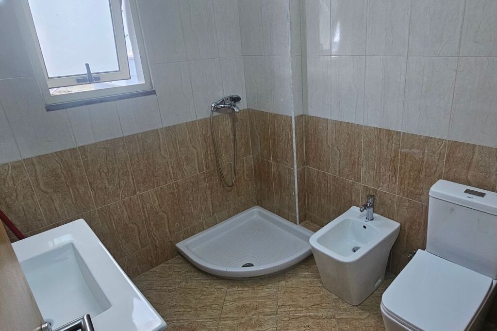 APPARTAMENTO IN AFFITTO A VLORA