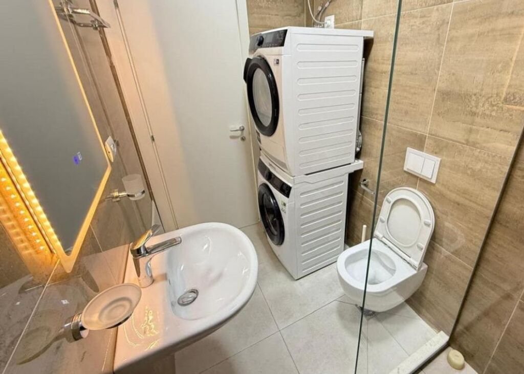 Apartament 3+1+2 tek Kompleksi Tirane Garden Building
