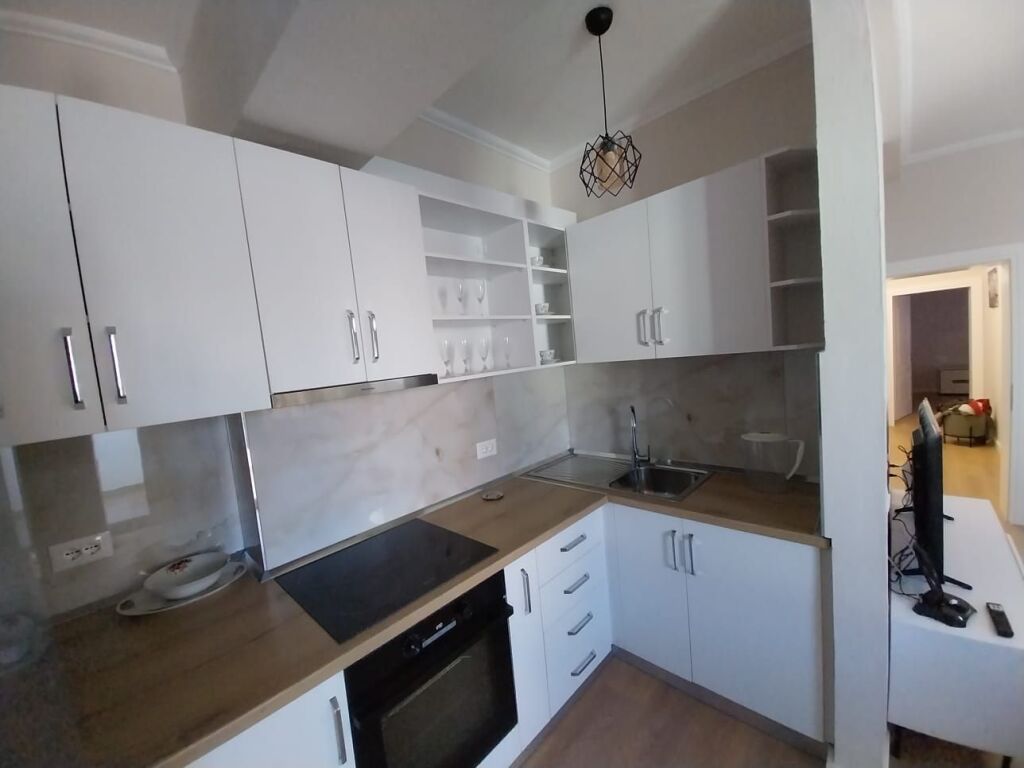 FOR RENT 2+1 APARTMENT NEAR THE MUSEUM, DURRËS