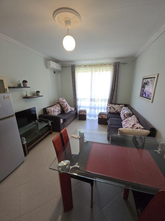 In affitto 2+1 &amp; Duplex – Via Myslym Shyr