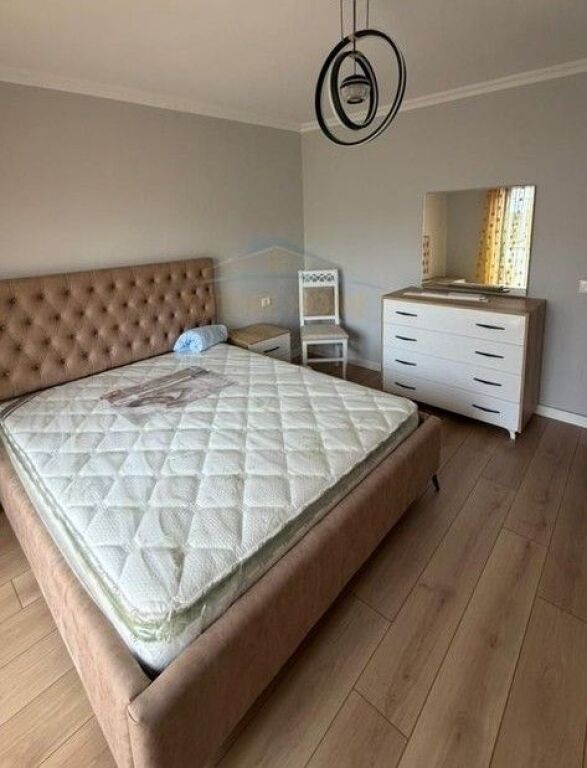 Qera, Apartament 1+1, 21 Dhjetori, Tiranë..