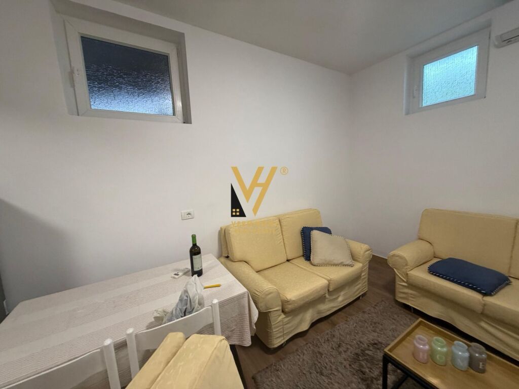 SI DÀ INGRESSO 1+1+CORTILE A KODRA E DIELLIT 45.000 LEKE