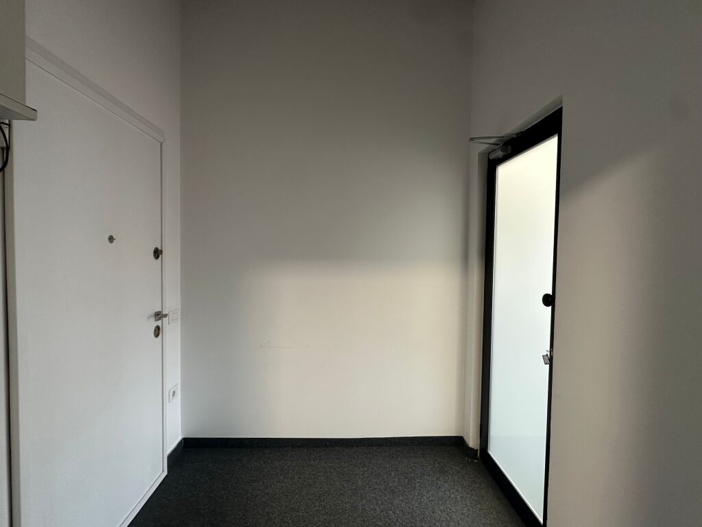 Ufficio in affitto ARLIS, di fronte a QSUT