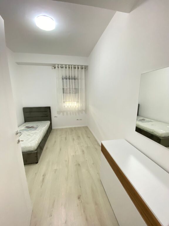 Appartamento 2+1 in affitto Astir Vicino alla rotatoria Zona/Strada: Viale Migjeni