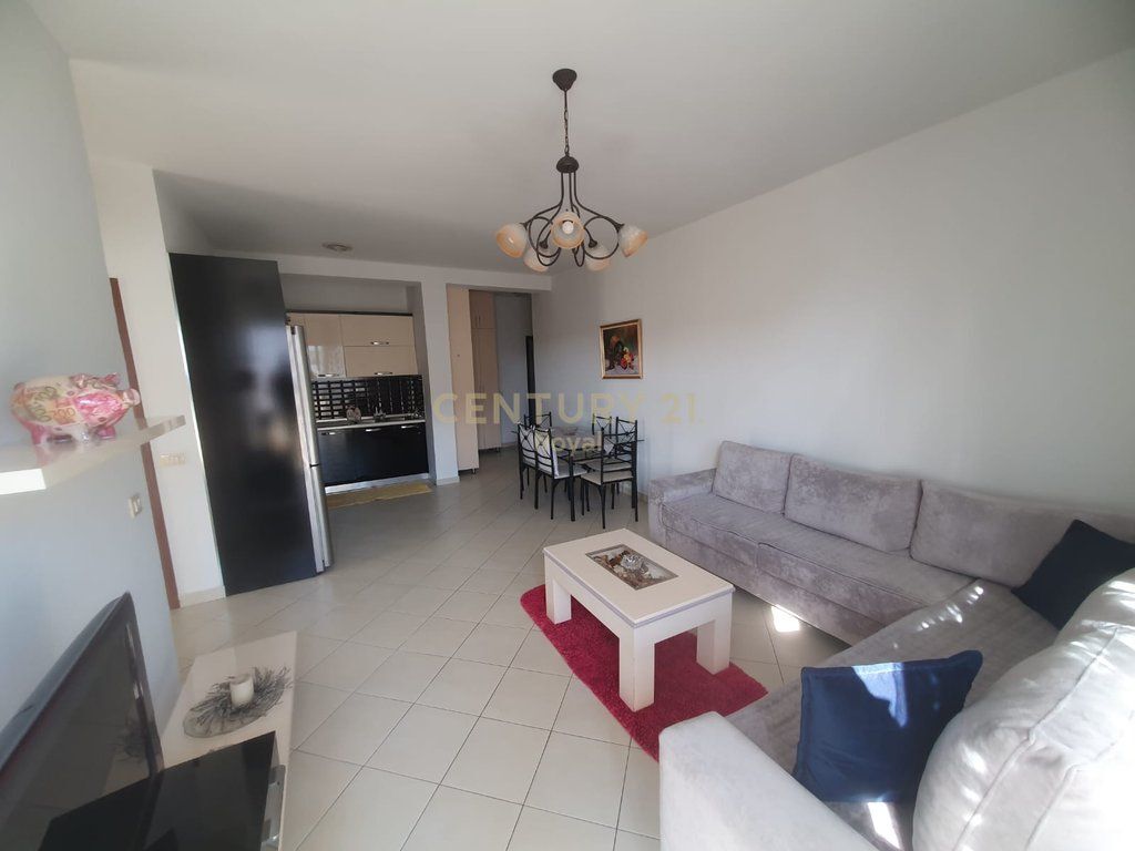 Apartment 2+1+2 with 1 garage in Fresk