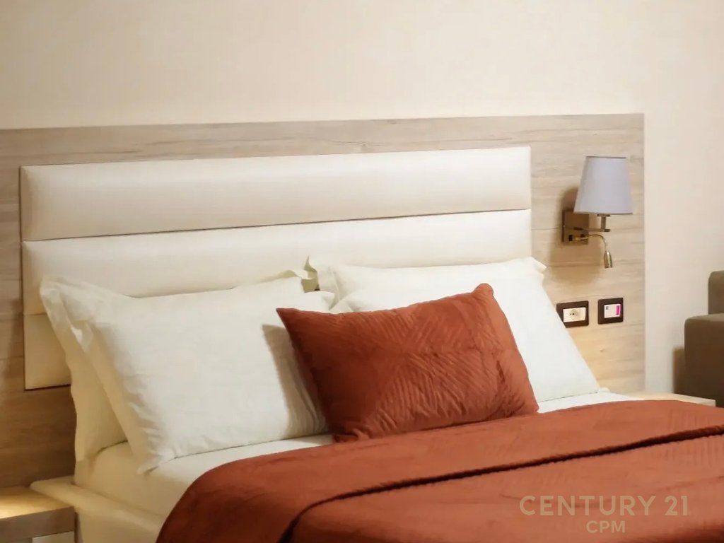 Affittasi Hotel 4 Stelle a Valona con Vista Panoramica e Attività consolidata. 5.000 € /Mese
