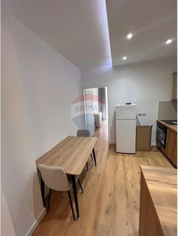 Appartamento - In Affitto - Myslym Shyri, Tirana