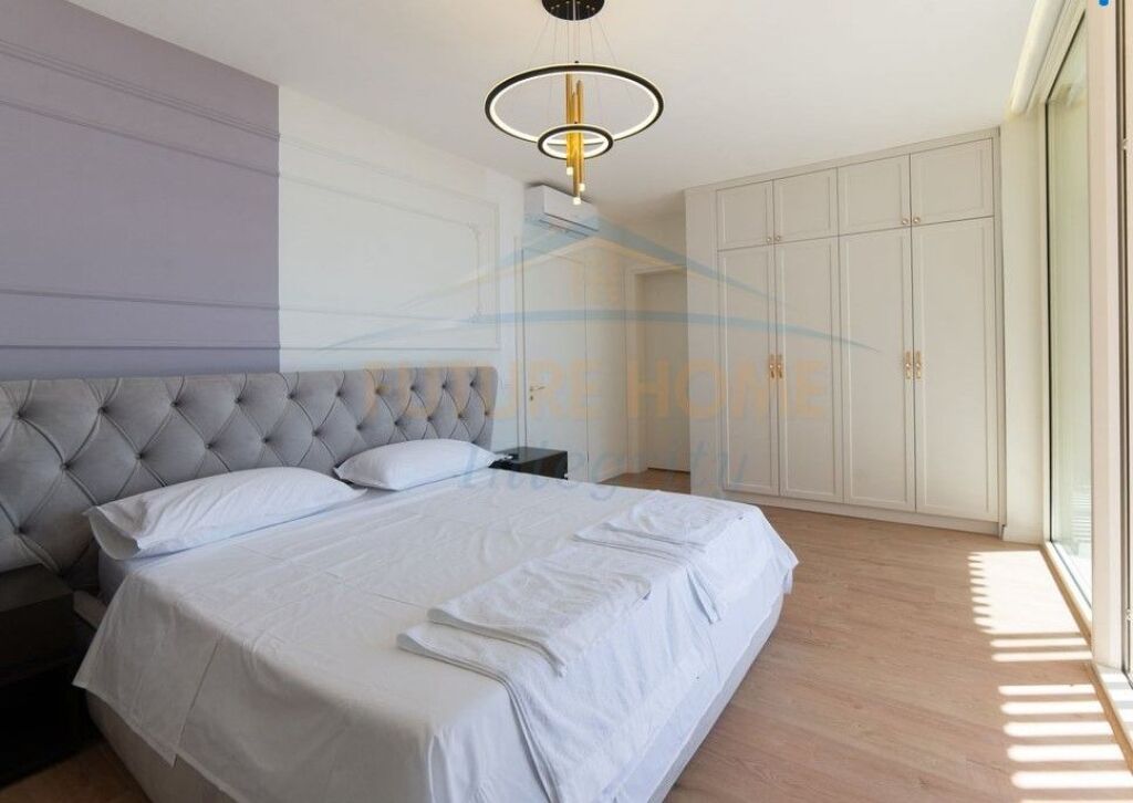 VILLA INDIPENDENTE IN VENDITA A GREEN COAST 1, PALASE