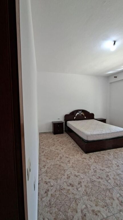 Durrsi Road For Rent 1+1