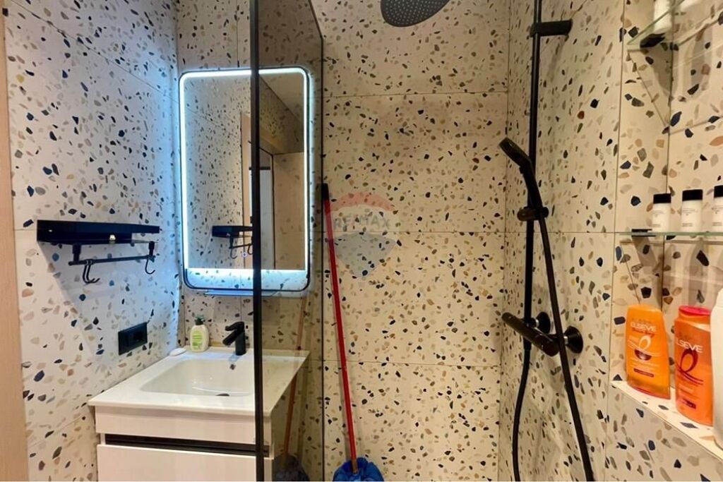 Appartamento 1+1 in affitto a Myslym Shyr