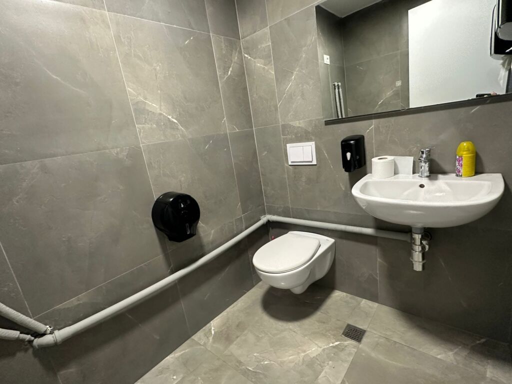 Premises for rent at Pharmacy 10