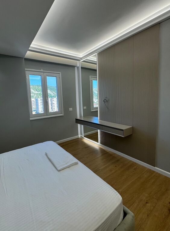 Apartment 2+1+2 balconies for sale in Skel, Vlore