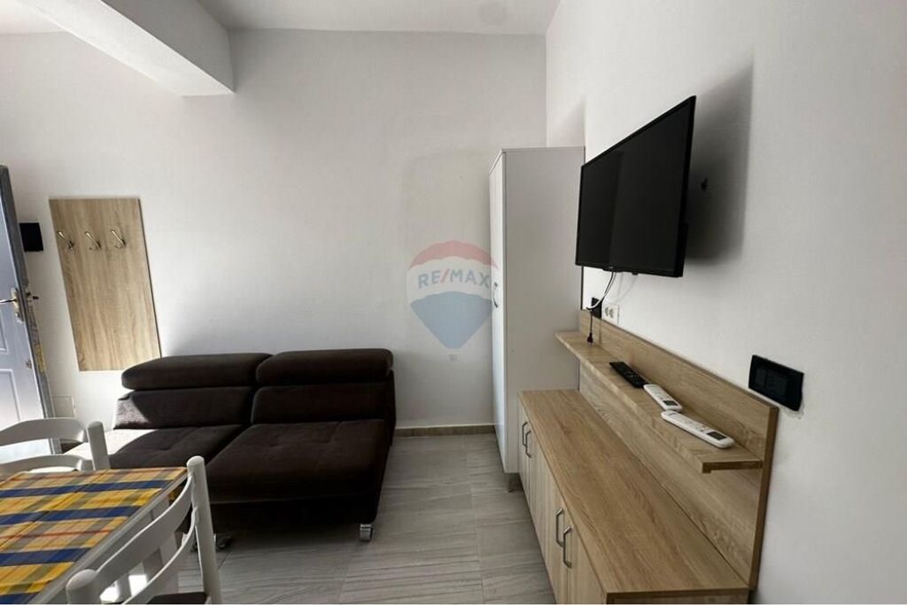 Apartament 1+1 për shitje/qira Çole e Re, Vlorë