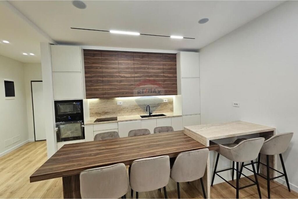 Apartament - Për Qira - Liqeni I Thatë, Tiranë
