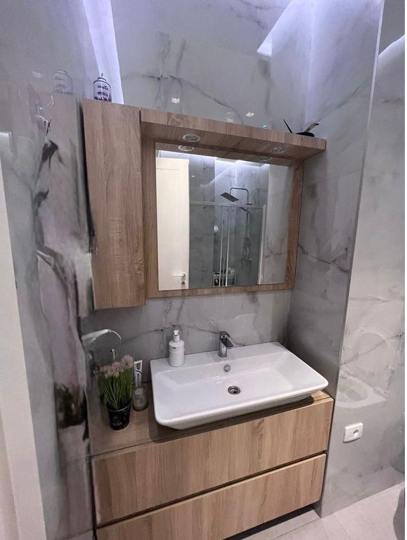 🏡 Jepet me qira apartament 1+1 + 1 post parkim– Kompleksi Delijorgji