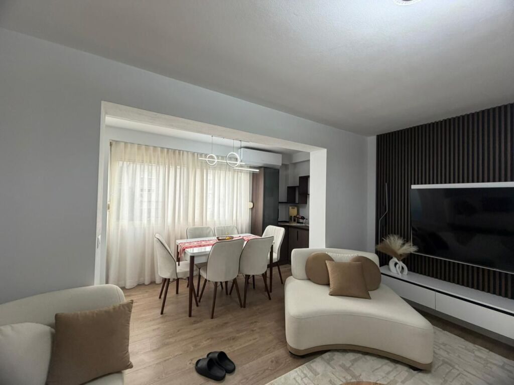 Rent, Apartment 2+1, 21-Dhjetori