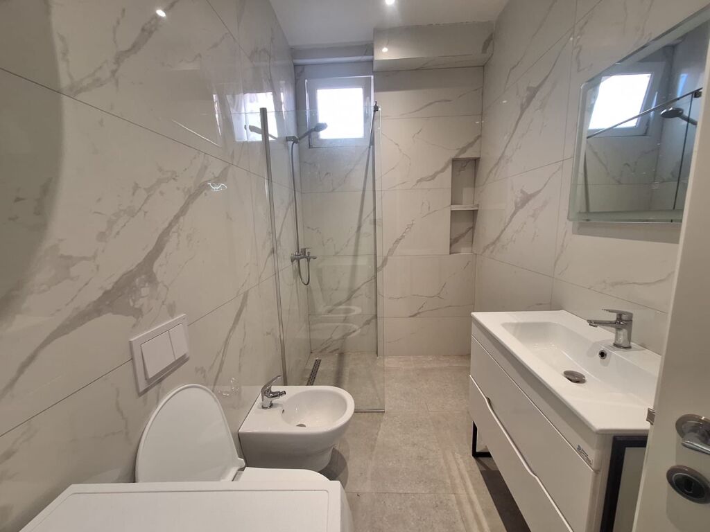 Apartament 2+1, Don Bosko!
