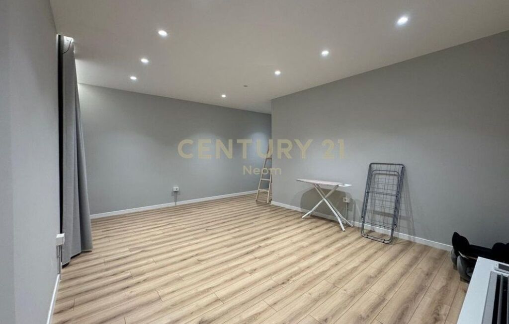 Apartment for rent 2+1+2 + P ( + yard), Dry Lake