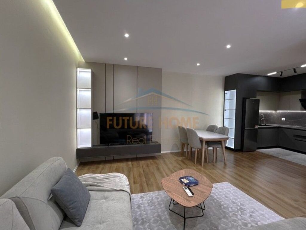 Sale, Apartment 1+1, Galeria Roma, Kavaja Street, Tirana!